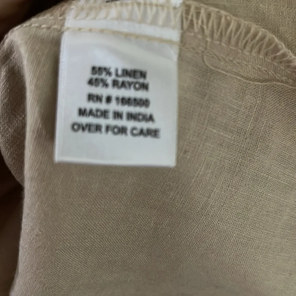 Emily Daniels linen blend sleeveless button down top NWT sizes small & medium - Picture 4 of 7